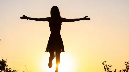 تعزيز الأنوثة والجاذبية والثقة بالنفس