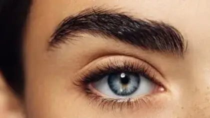 طرق العناية بالحواجب للحصول على كثافة وصحة