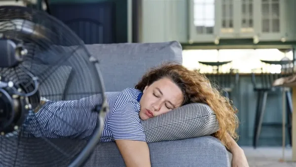 نصائح عملية للنوم المريح خلال موجات الحر