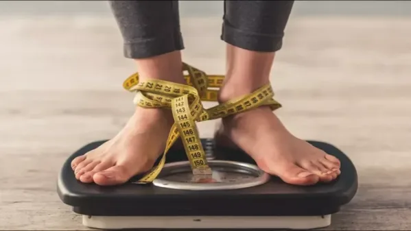 أسباب ثبات الوزن رغم التمارين وحرق السعرات
