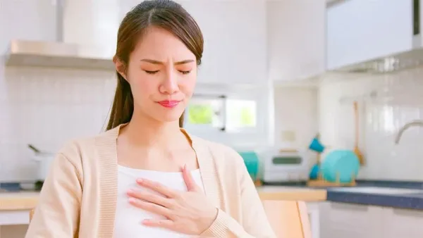 تشابه أعراض النوبة القلبية مع حرقة المعدة والارتجاع