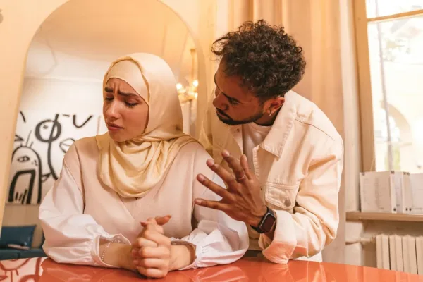 تفسير رؤية تجاهل شخص لك في المنام