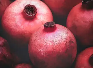 تفسير رؤية الرمان في المنام