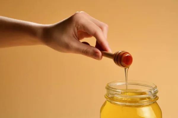 تفسير رؤية أكل العسل في المنام