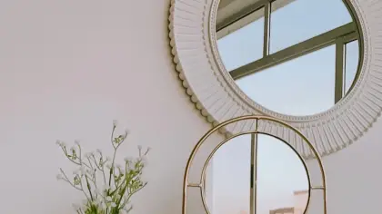 دلالات رؤية المرآة في المنام وتأويلها