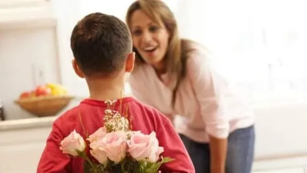 دلالات رؤية الأم في المنام