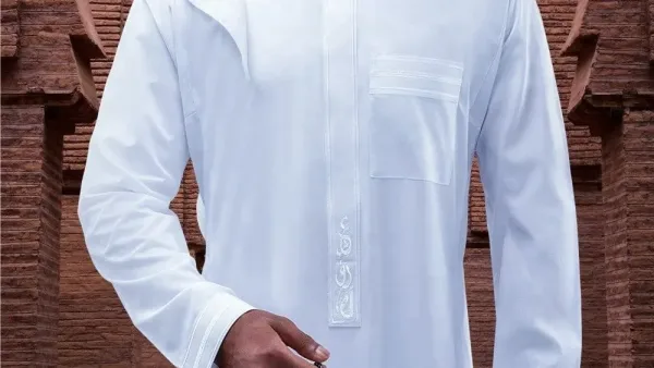 تفسير رؤية الرجل يرتدي الثوب الأبيض في المنام
