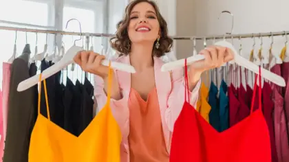 دلالات رؤية شراء الملابس الجديدة في المنام