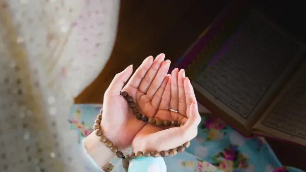 تفسير رؤية الدعاء والبكاء في المنام