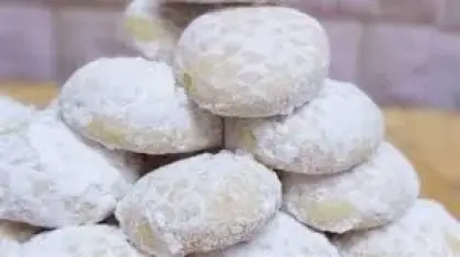 تفسير رؤية أكل الكعك في المنام ودلالاته المختلفة