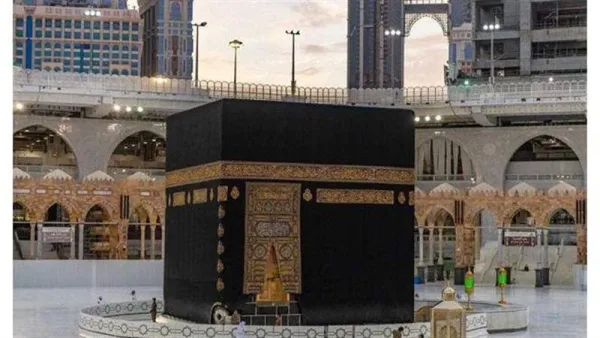 تفسير رؤية الوقوف فوق الكعبة في المنام