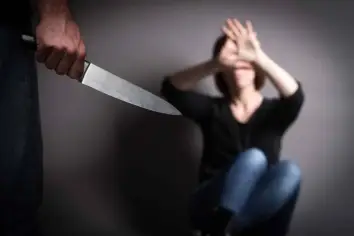 تفسير رؤية ذبح الابن بالسكين في المنام
