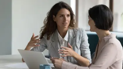 كيف تتقن مهارة الاستماع الفعال لتحسين التواصل