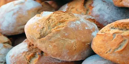 تفسير رؤية الخبز في المنام ودلالاته