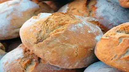 تفسير رؤية الخبز في المنام ودلالاته
