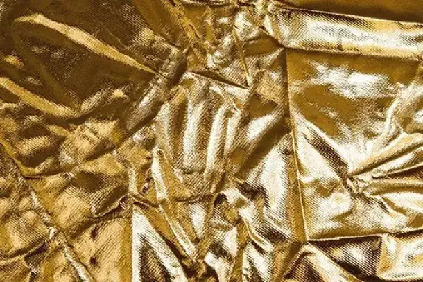 اكتشف دلالات رؤية الذهب في المنام وتأويلاتها المتعددة لكبار المفسرين مثل ابن سيرين والنابلسي، وتعرف على معانيها النفسية…