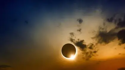 كسوف الشمس: تعريفه، أنواعه، وكيفية مشاهدته بأمان