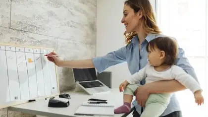 أثر المرونة في العمل على المسار المهني للأمهات