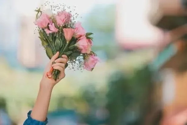 سلوكيات أساسية لتعزيز الاستقرار النفسي للمرأة