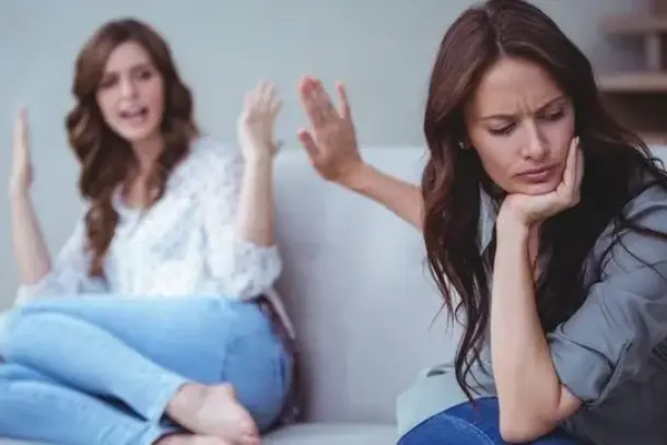رؤية صديق متخاصم معه
