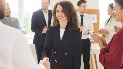 أسس ترك انطباع أول إيجابي لا يُنسى