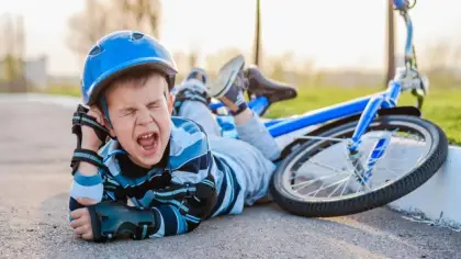 لماذا نرتجف عندما يتأذى شخص آخر؟