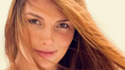 أنواع ابتسامات النساء ودلالاتها في التفاعل مع الرجل