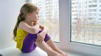 لماذا يكون الأطفال المصابون بالاكتئاب هدفاً سهلاً للمتنمرين؟