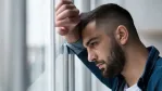 علامات قد تشير إلى أنك غير سعيد في حياتك