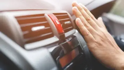 لماذا لا يبرد مكيف سيارتي جيداً؟ حلول بسيطة