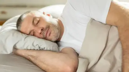 هل نومك غير المنتظم يهدد صحة قلبك؟
