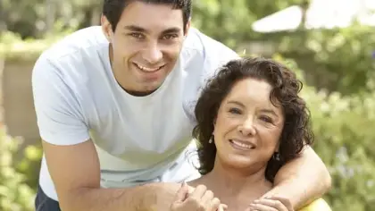 كيف تتغير علاقتك بابنك عندما يكبر ويصبح شاباً؟