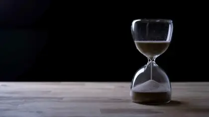 تفسير حلم الساعة الرملية في المنام