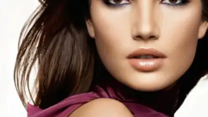 لماذا نجد أصحاب العيون البنية أكثر جدارة بالثقة؟