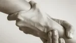 لماذا تشعر بالجوع العاطفي وما هي علاماته؟