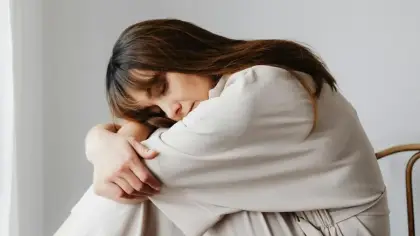 كيف تصبحين صديقة لنفسك؟ دليل لتعزيز الثقة والتقبل الذاتي
