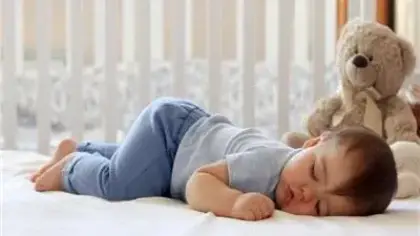 كيف تساعد طفلك على النوم بهدوء وراحة؟
