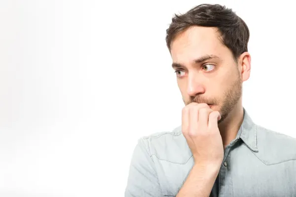 أجمل الحكم والأمثال عن الحسد وآثاره المدمرة