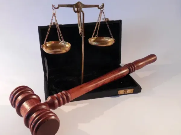 أجمل الحكم والأقوال الخالدة عن العدالة
