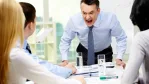علامات تدل على مشاعر مديرك الحقيقية تجاهك في العمل