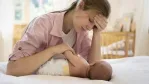 لماذا تشعر الأم بالحزن بعد الولادة وما هو العلاج؟