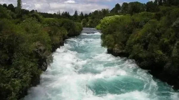 تفسير رؤية النهر في المنام وماذا يعني