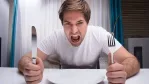 لماذا نشعر بالغضب الشديد عندما نجوع؟