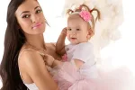 كيف تربين ابنتك لتكون شابة واثقة وراقية؟