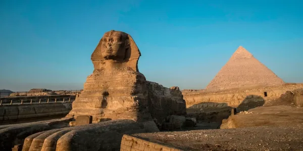 أبو الهول العظيم بالجيزة: تاريخه وأسراره الغامضة