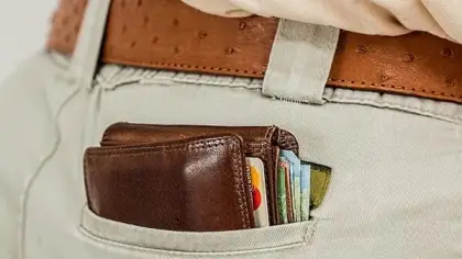 ماذا تعني رؤية المحفظة في الحلم؟
