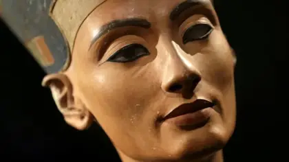 لغز مقبرة الملكة نفرتيتي: هل كُشفت أخيراً؟
