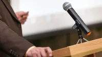 تفسير حلم الخطاب أمام الجمهور في المنام