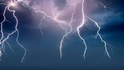 تفسير حلم البرق في المنام ودلالاته