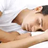 كيف تؤثر اضطرابات النوم على قلب الطفل ومناعته ونموه؟